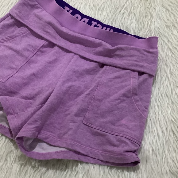 Nike women’s purple dri fit athletic fitness running knit shorts size xs - Picture 1 of 5